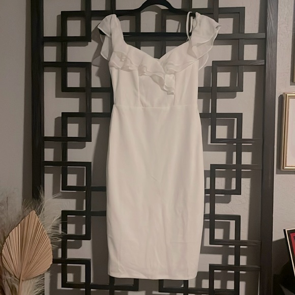 Premier Amour Short Sleeve Midi Sheath Dress - Picture 4 of 9